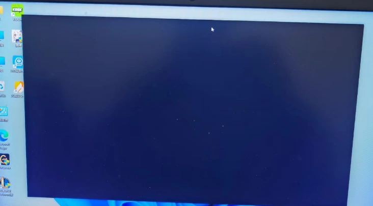 英雄联盟退出对局黑屏-1